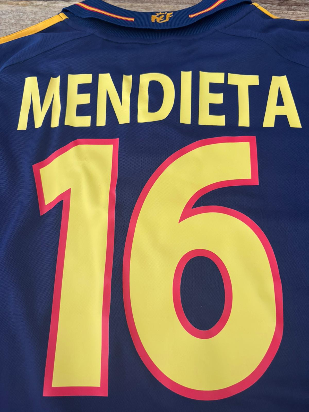 Spanje Uitshirt 2000-2002 #16 Mendieta (XL) (9/10)