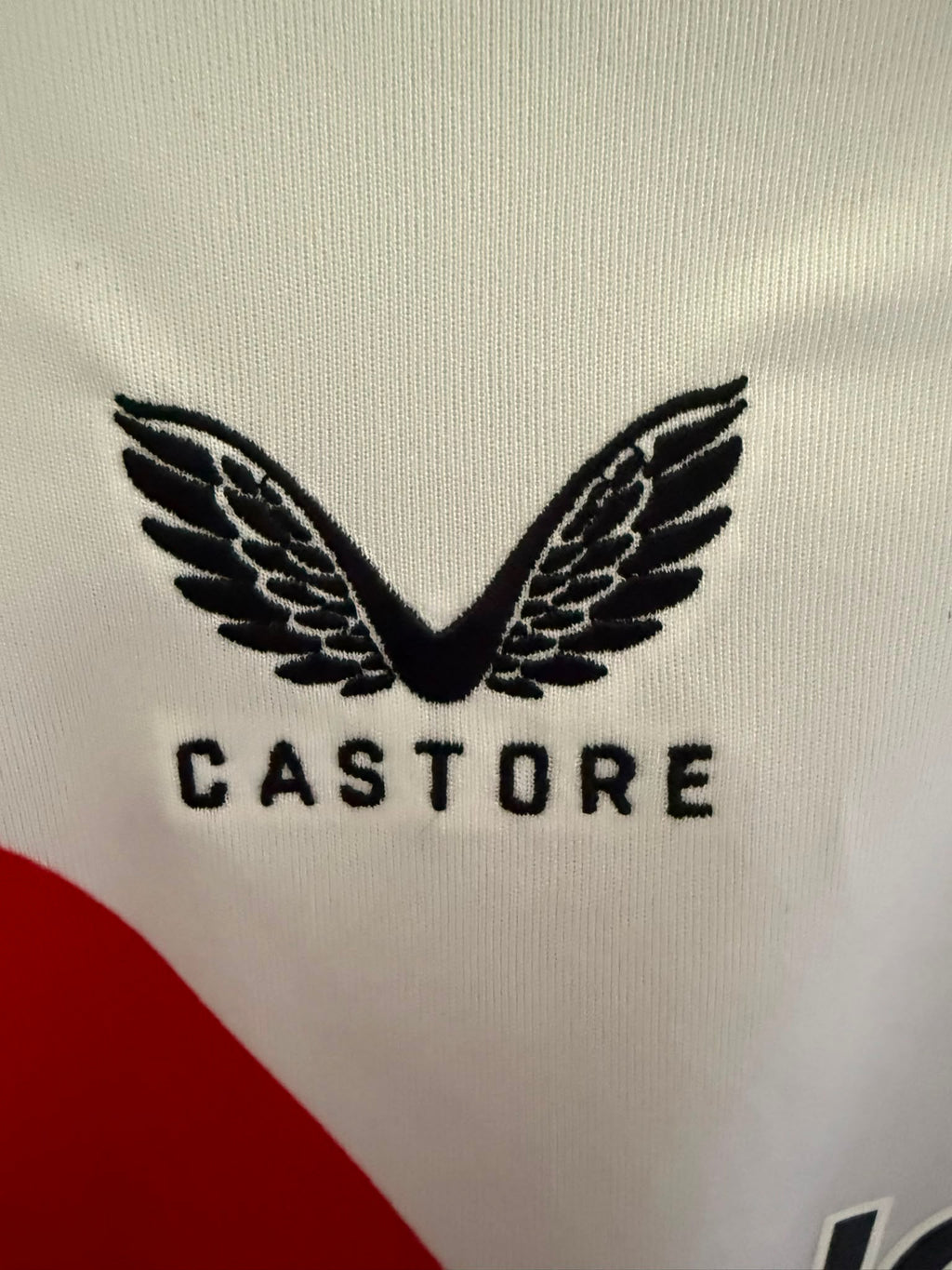 FC Utrecht Home Shirt Home Shirt 2024-2025 BNWT (S) (10/10)