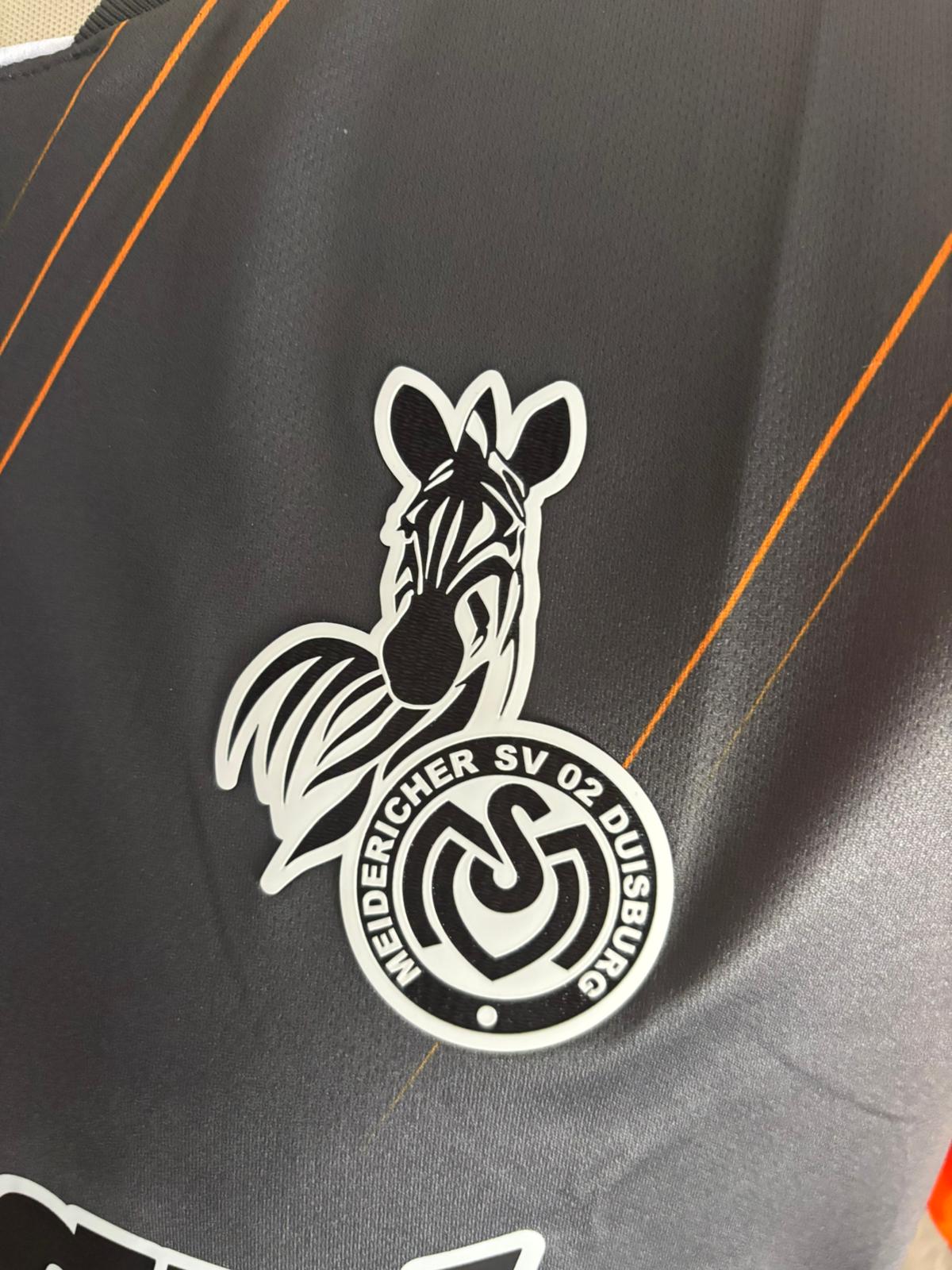 MSV Duisburg Uitshirt 2023-2024 (M) (10/10)