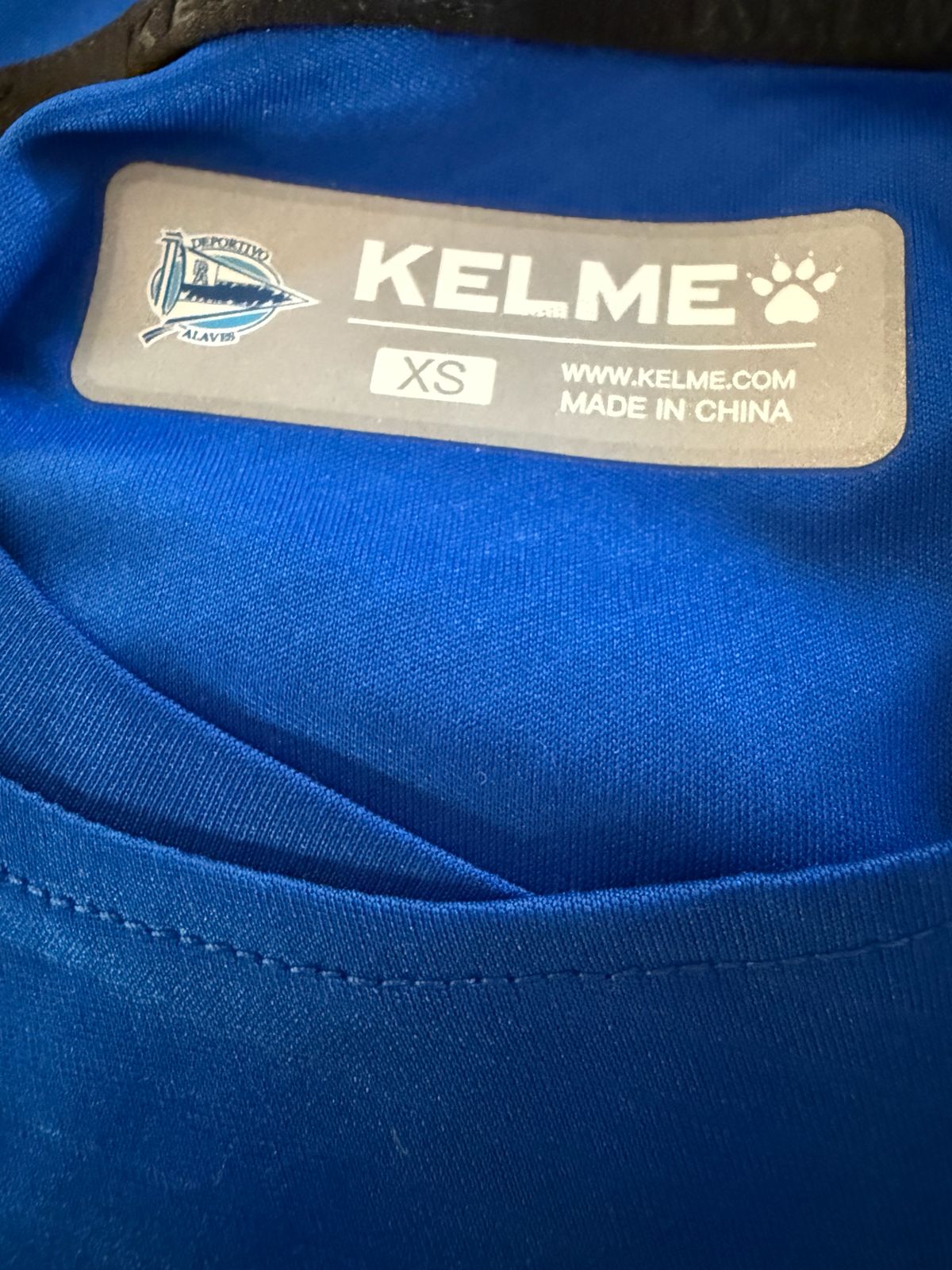 Deportivo Alavés Training Shirt 2019-2020 NWT (XS) (10/10)