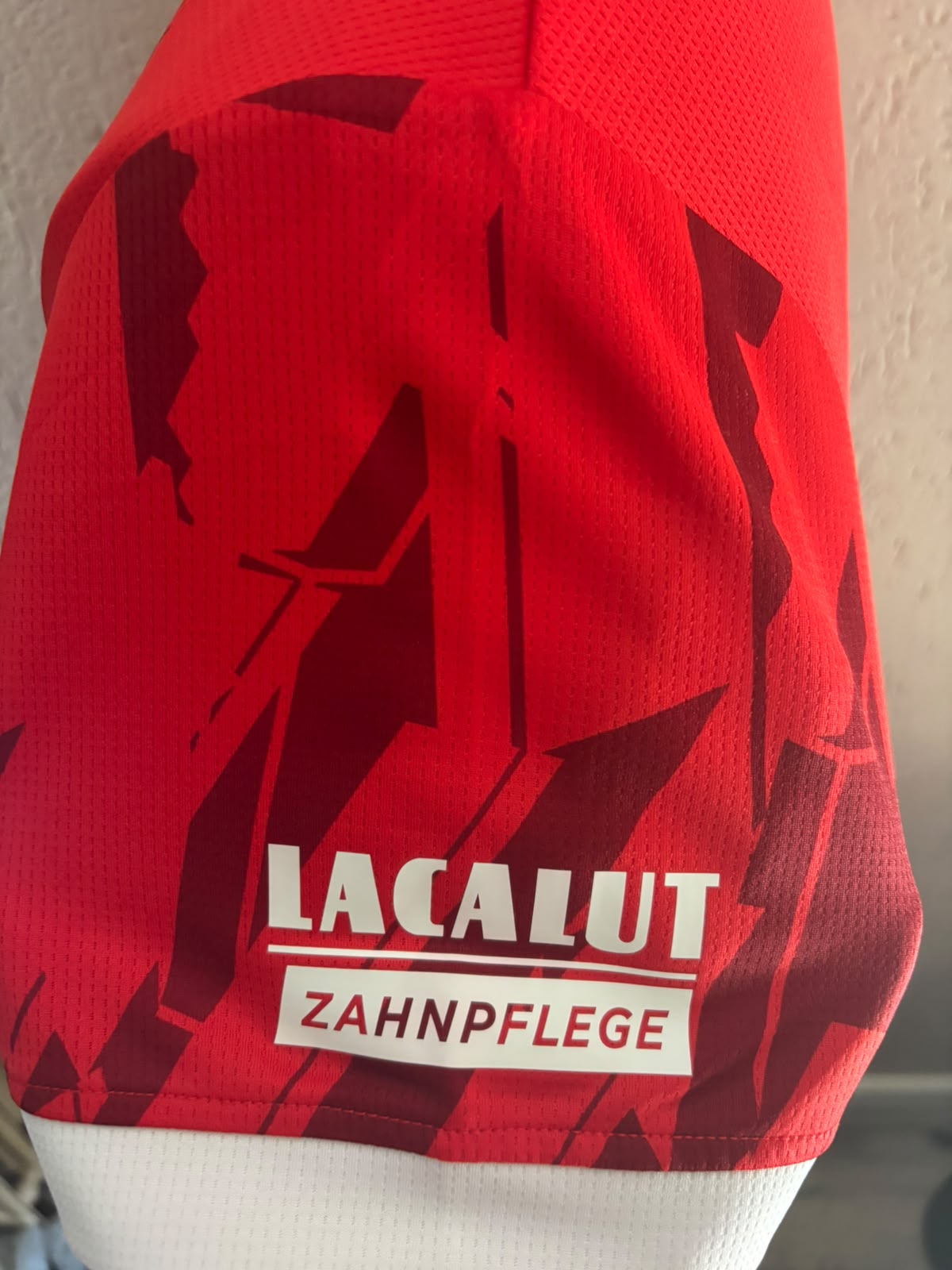 1.FC Kaiserslautern Thuisshirt 2025-2026 BNWT (S/M) (10/10)
