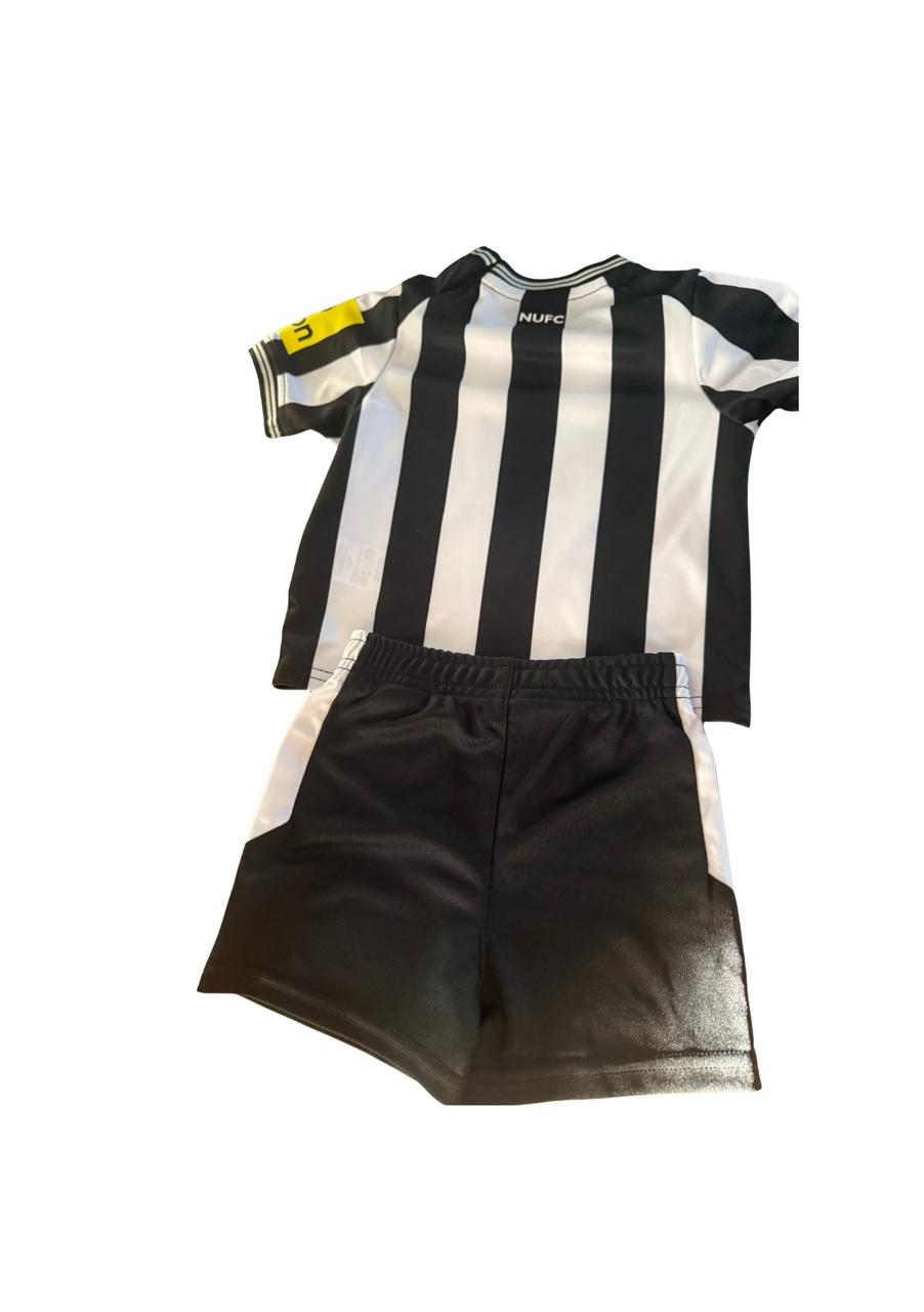 Newcastle United Heimtrikot 2023-2024 (80) BNWT
